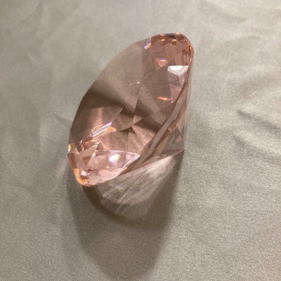 Pink Gem Jewel Diamond Faceted Glass Paperweight with Box (faded) 2.5” x 2” VGUC - Picture 2 of 14